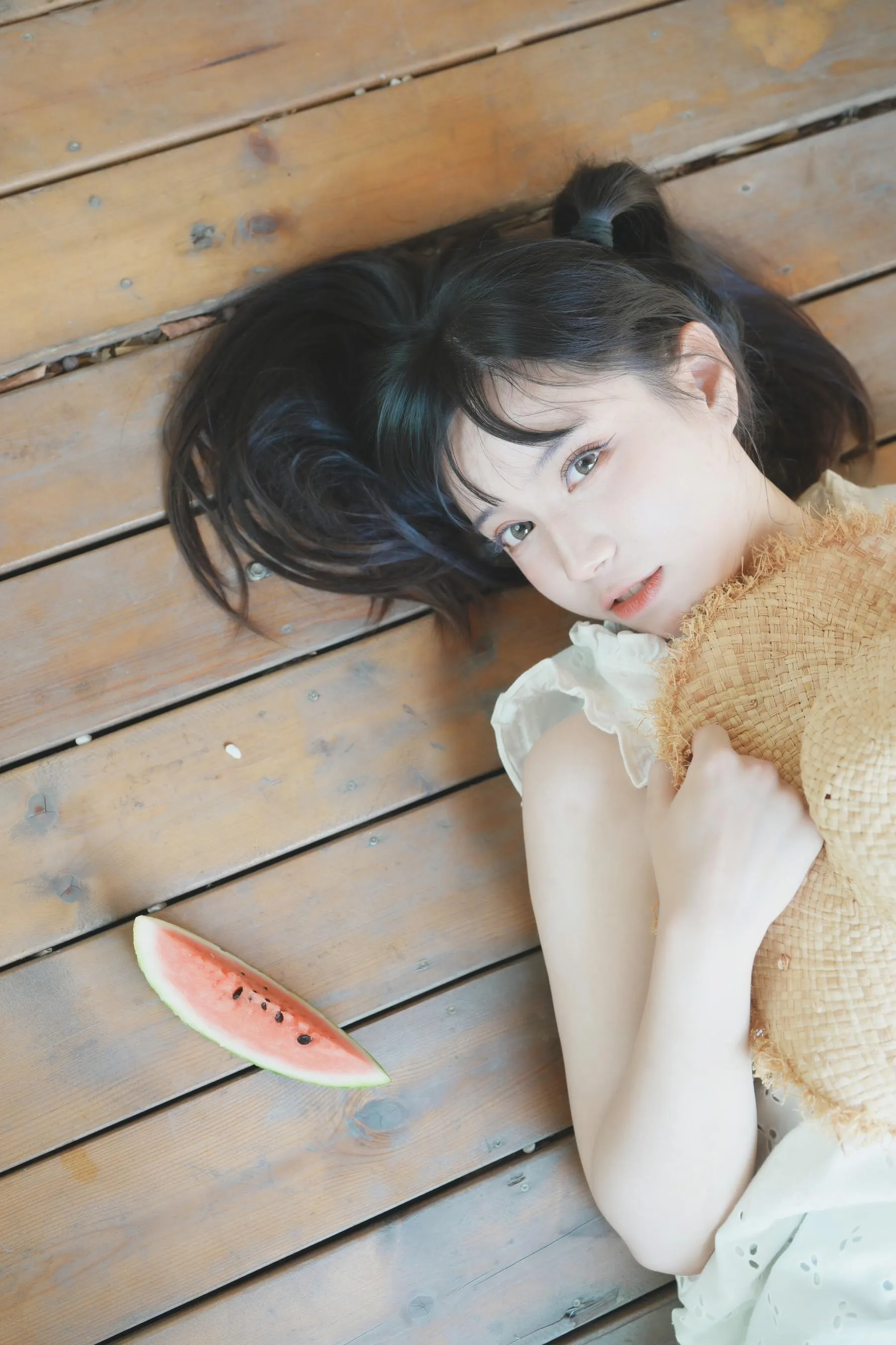 [YITUYU艺图语]2022.09.05 夏日少女与西瓜 贰加六 [39P]插图1